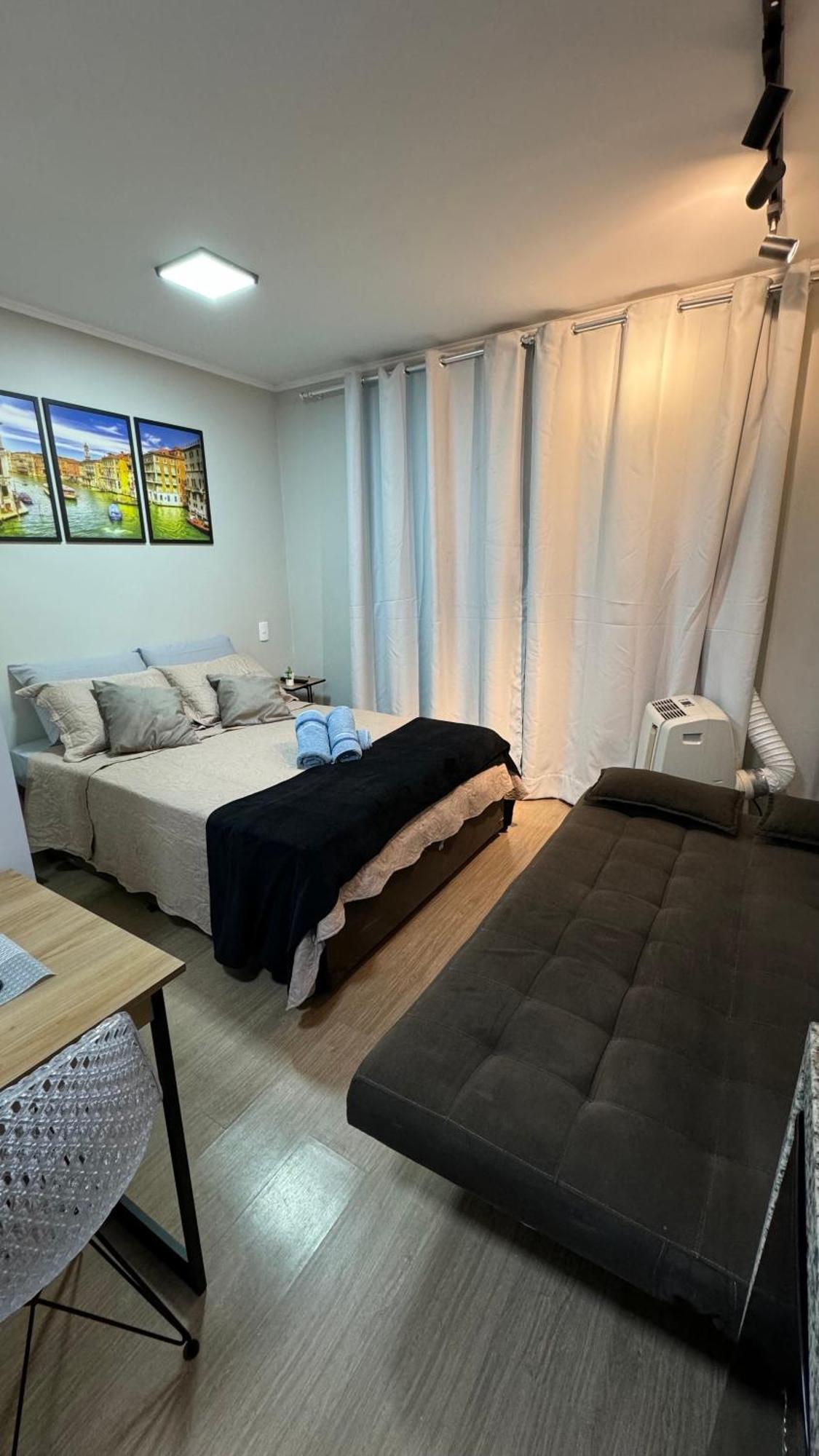 Veneza Prox Metro Bras, Feirinha Madrugada, 25 Marco, Templo Salomao Apartamento São Paulo